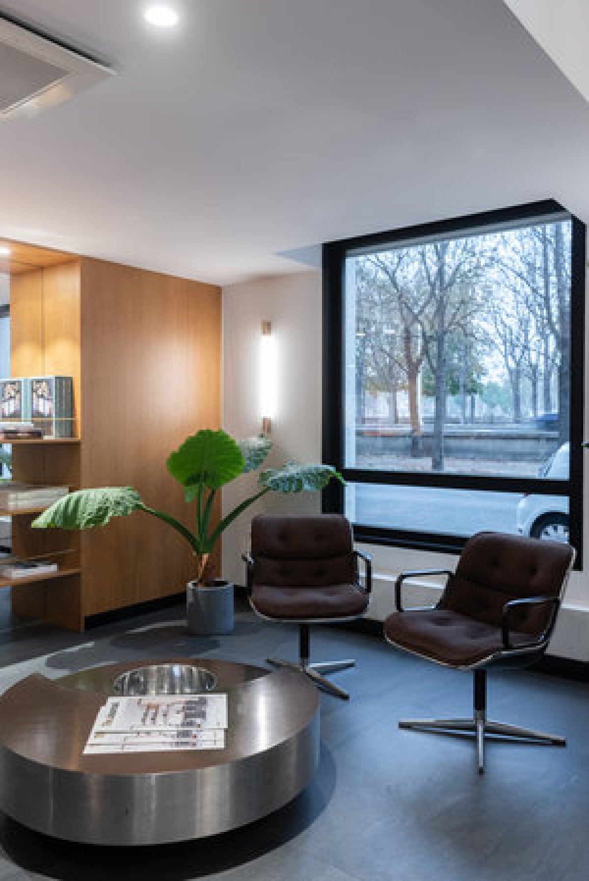 16 Cours Albert 1er 75008 Paris Office space for rent: Cours Albert 1er 16, Paris